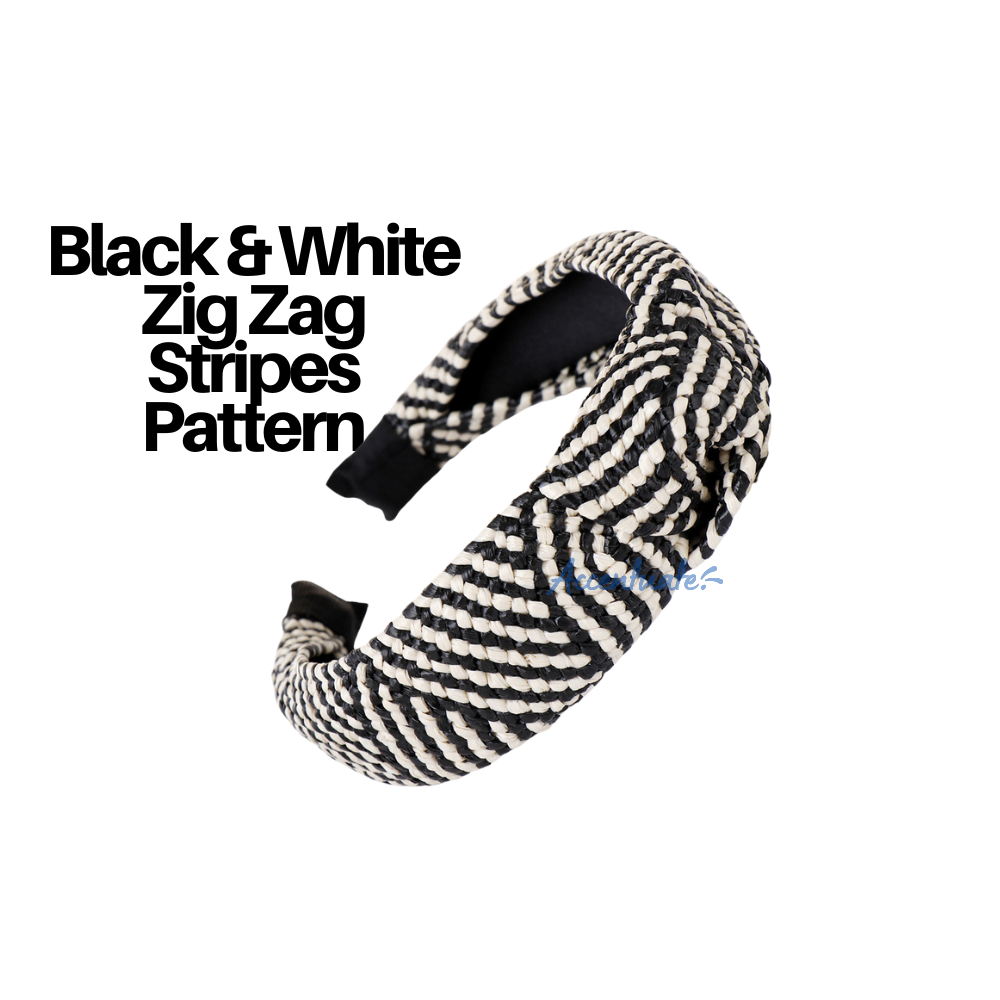 Black & White ZigZag Stripes Pattern 